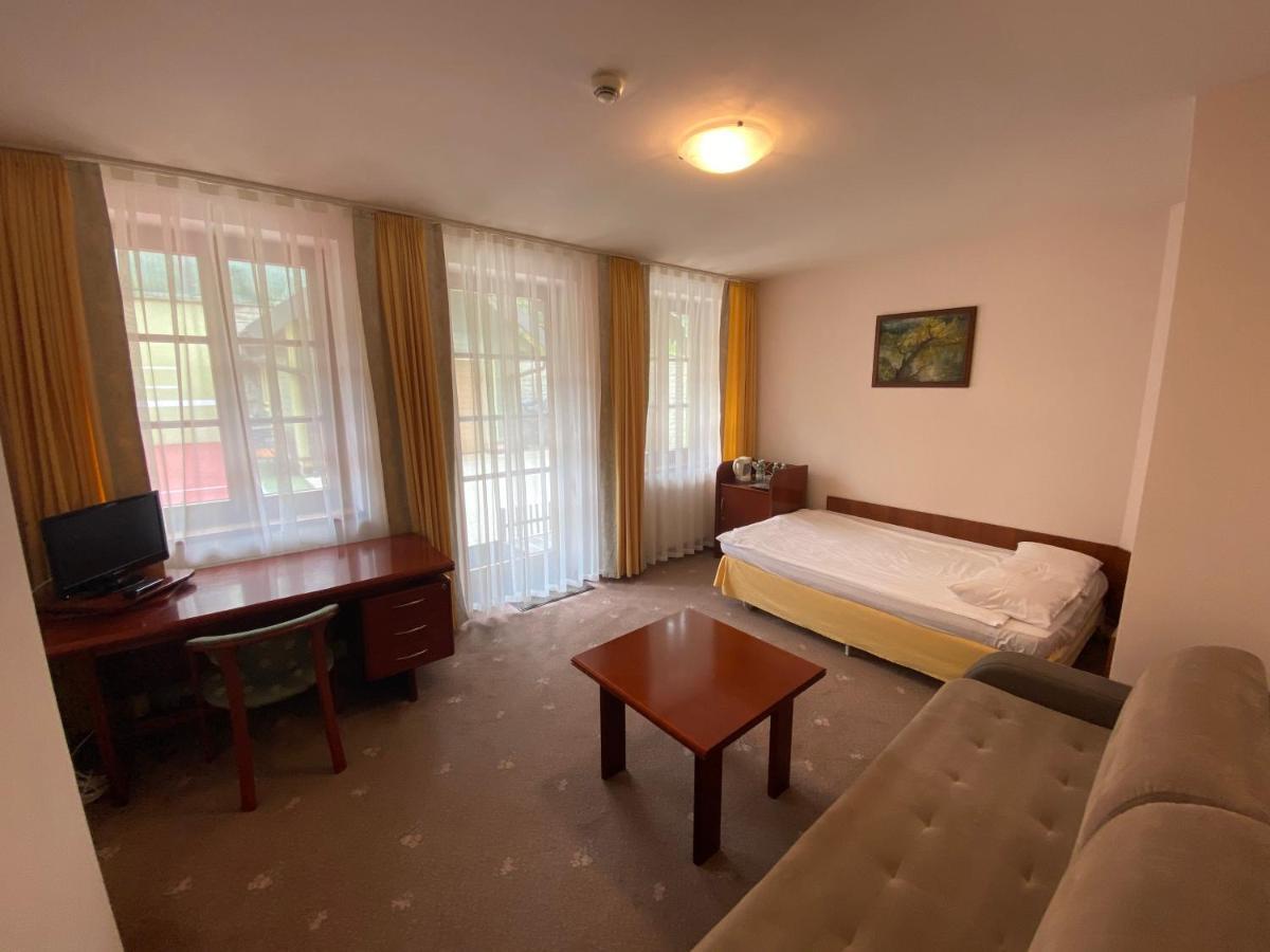 Hotel Grant Krynica Zdroj Εξωτερικό φωτογραφία