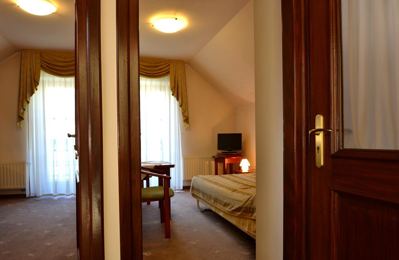 Hotel Grant Krynica Zdroj Εξωτερικό φωτογραφία